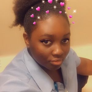 Meet your Posher, Faustina